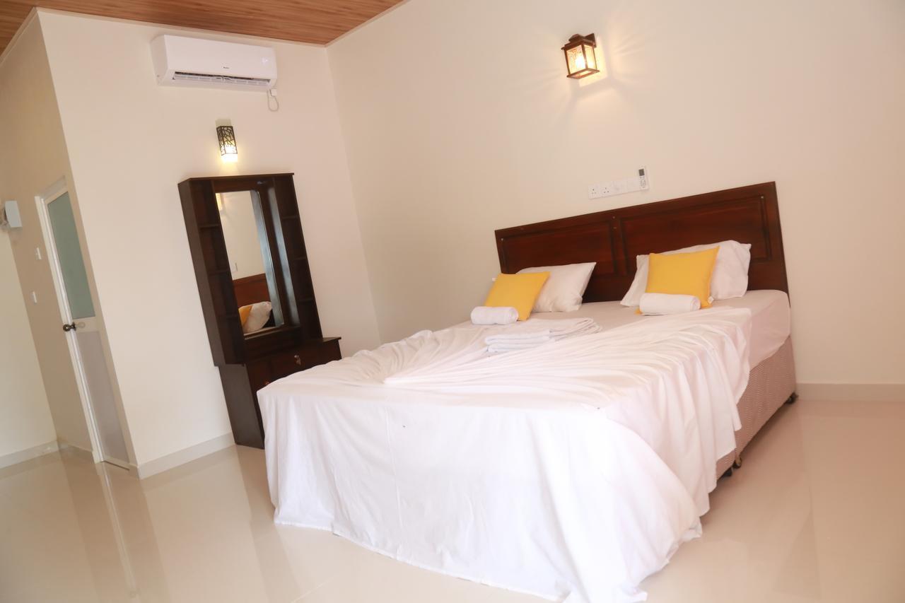 Serene Beach Hotel Dikwella Exterior foto